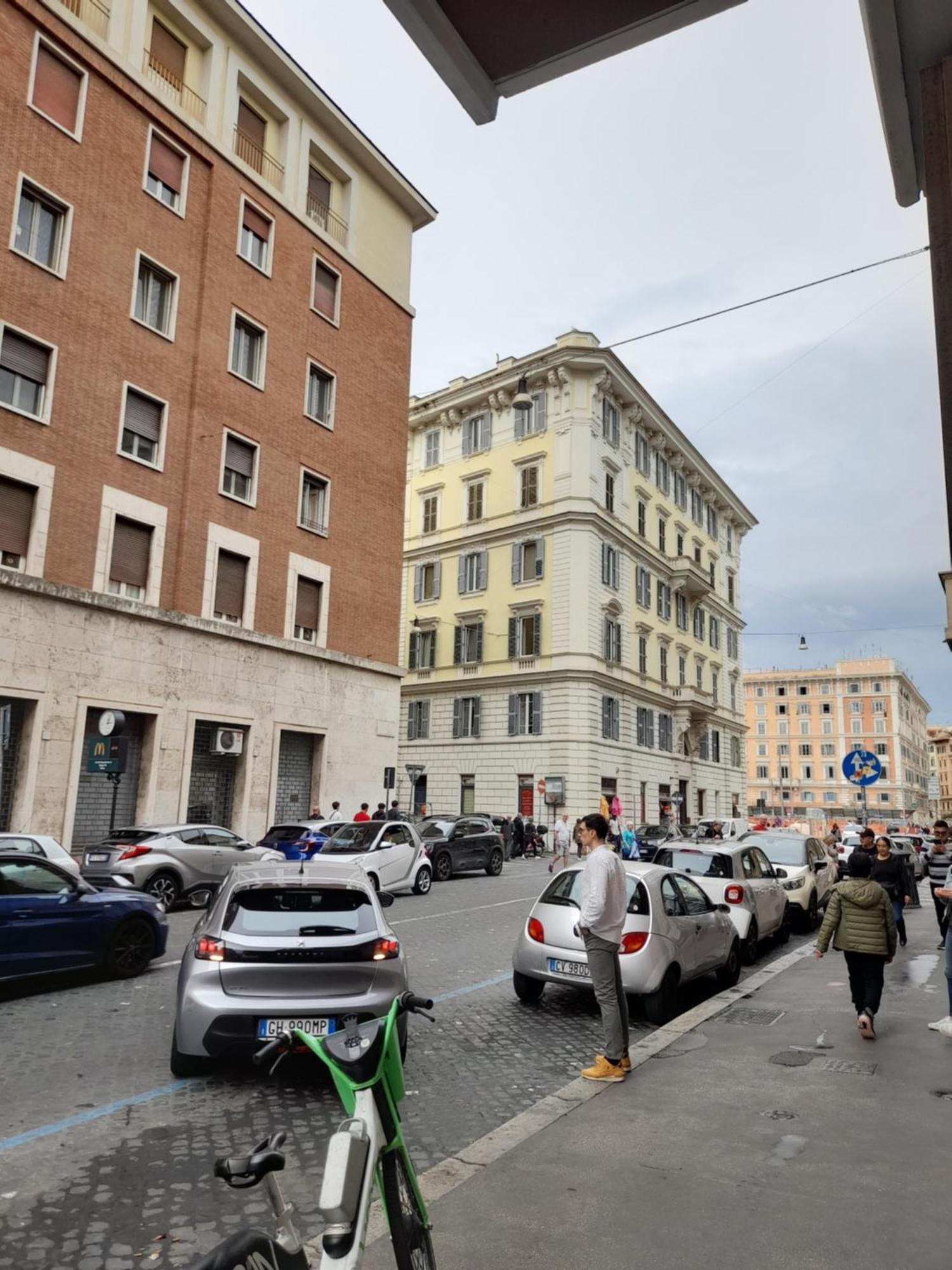 Vicino Alla Metropolitana Appartamento *